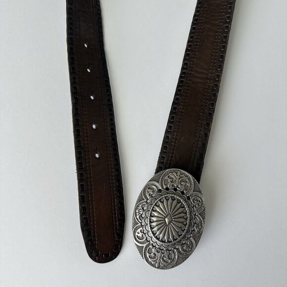 Fossil Womens Brown Embossed Leather Belt Medallion Buckle Size Medium 1.5” - Picture 4 of 11